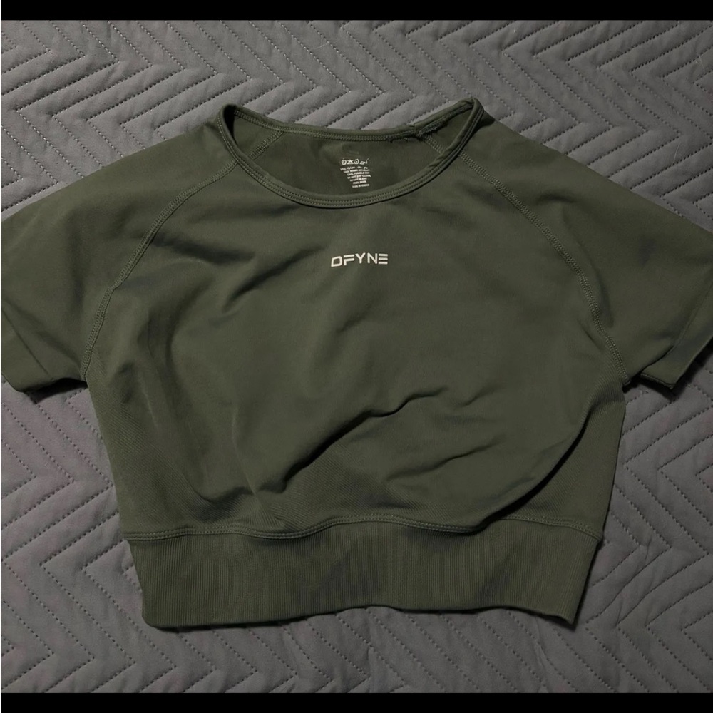 DFYNE Top